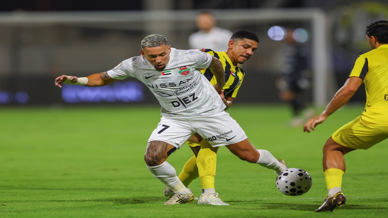 لارتباطه الآسيوي.. تأجيل مباراة شباب الأهلي وخورفكان في الدوري الإماراتي